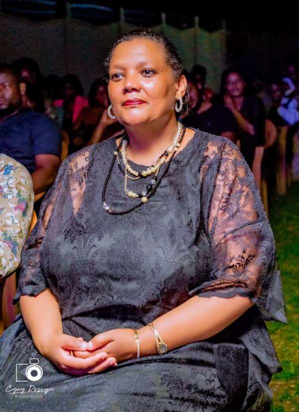 african woman leader portrait